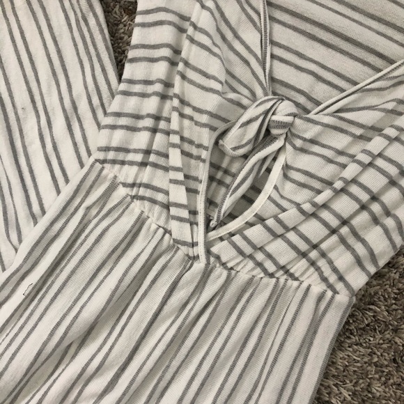 BNWT jumpsuit with tie cutout - Picture 2 of 2